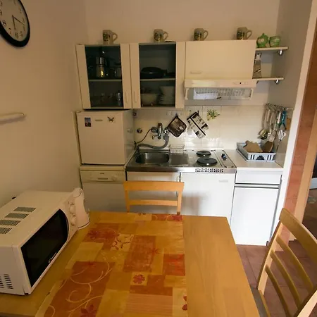 Apartment Petric *